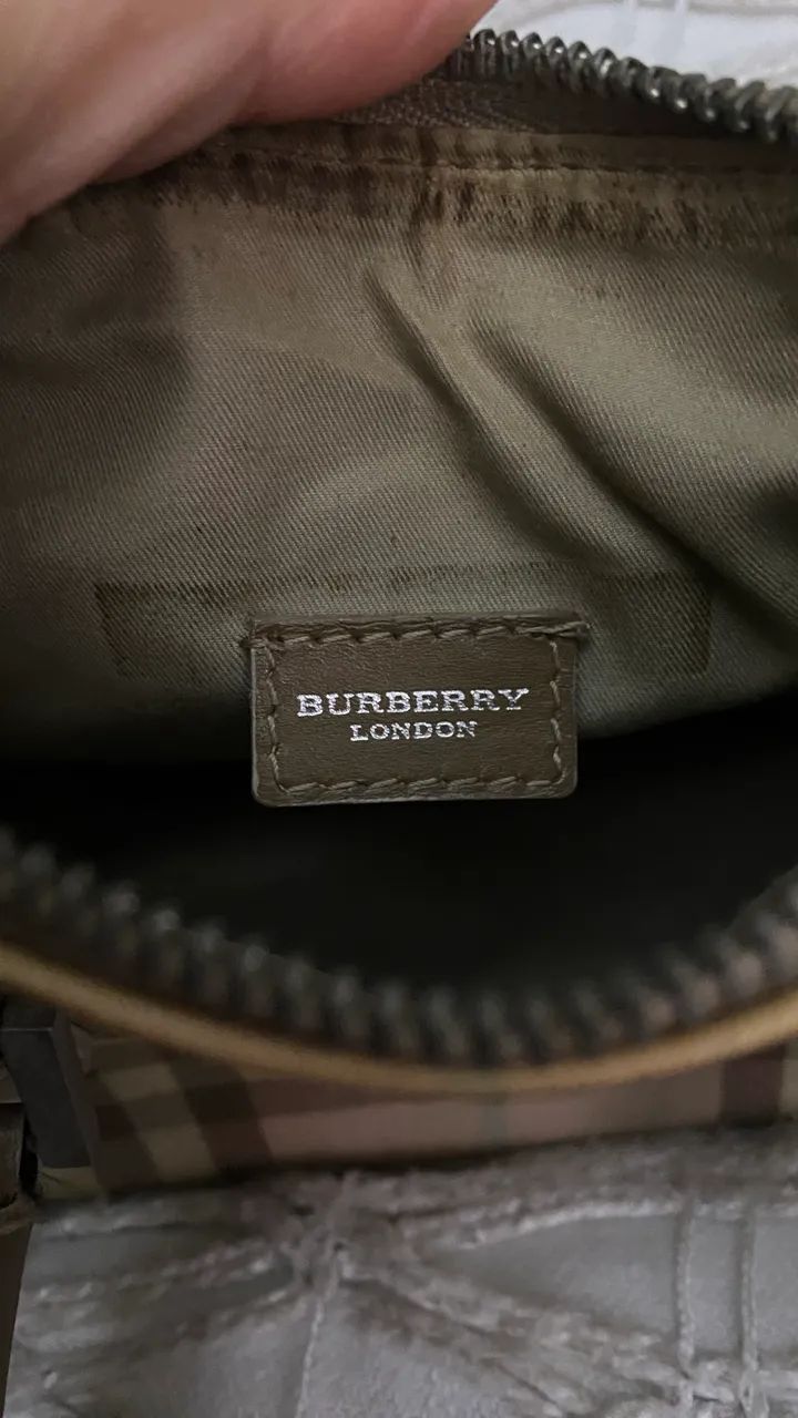 Bolsa Burberry vintage tamanho 13cm altura 20cm largura - Bolsas