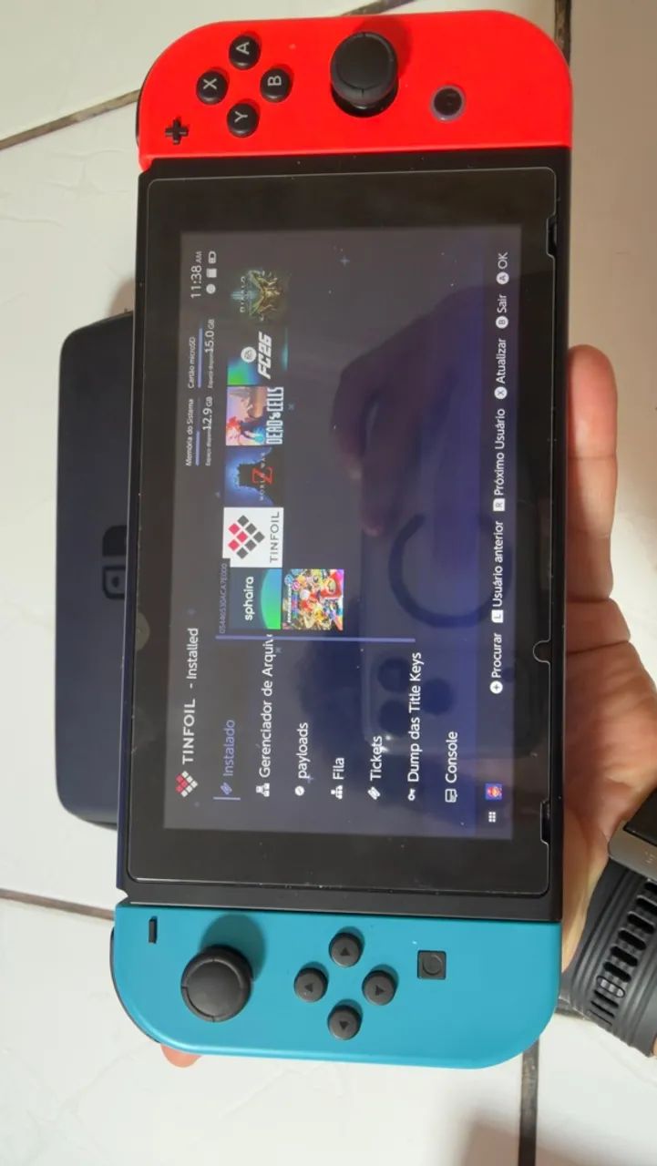 ? Nintendo Switch V2 Desbloqueado + 128GB + Bolsa + Acessórios - Foto 3