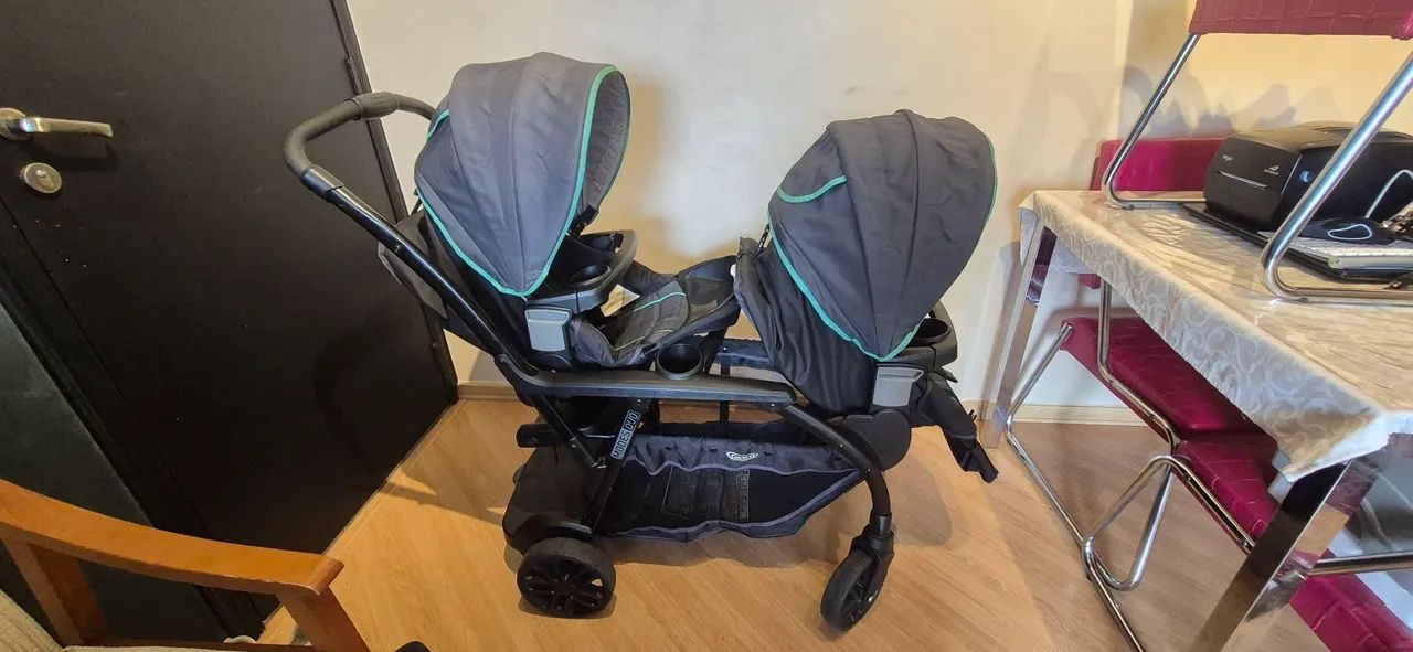 Carrinho de bebê para Gêmeos - Graco