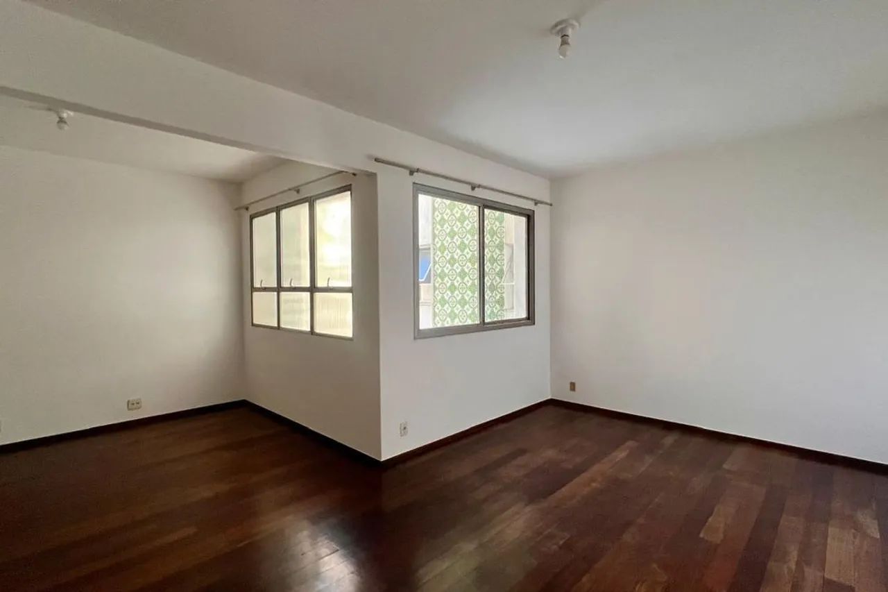 Apartamento à Venda - Vila Paris, 4 Quartos, 160 m2