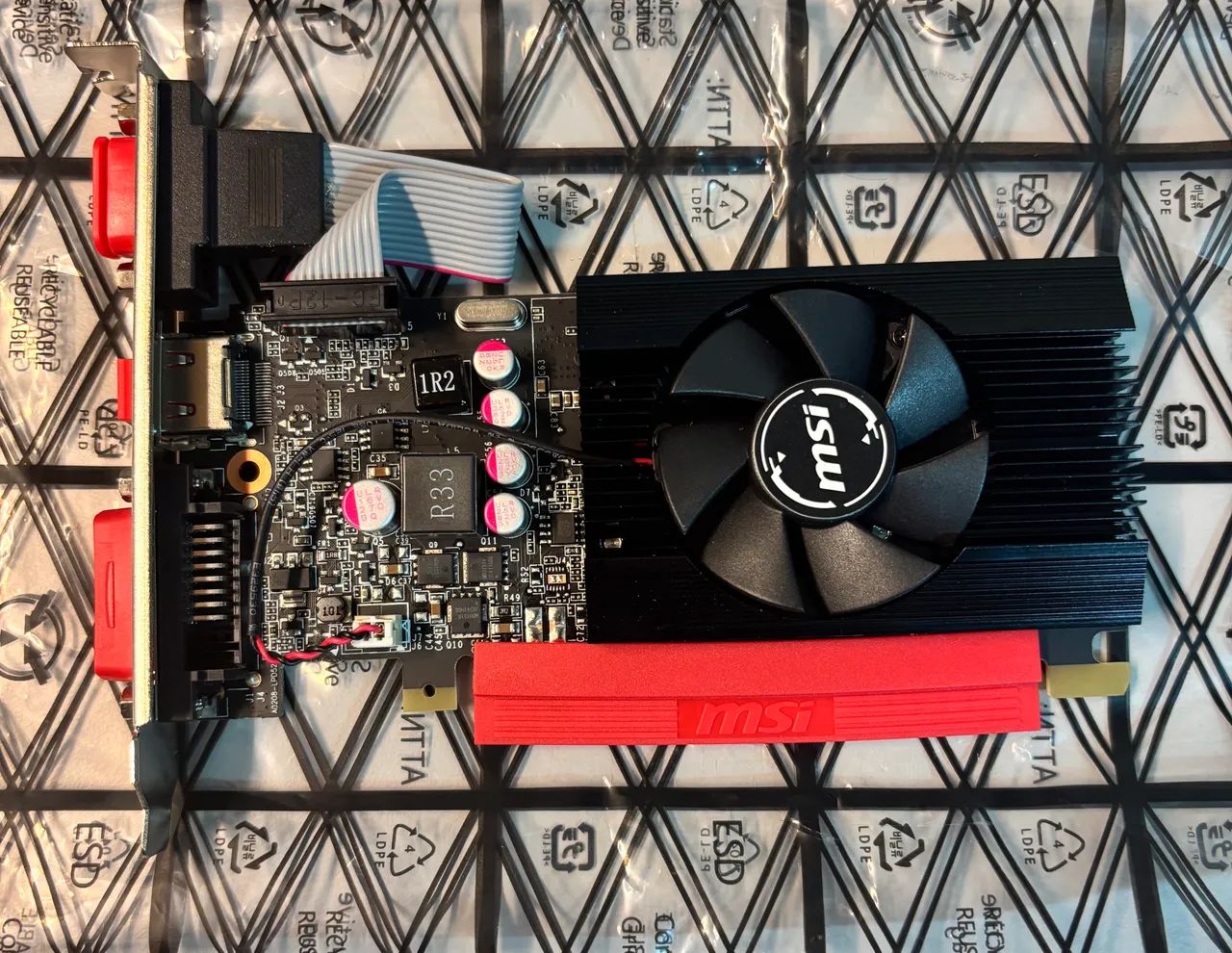 Placa De Vídeo Nvidia Msi Gt 710 2G DDR3, 64 Bits - Foto 3