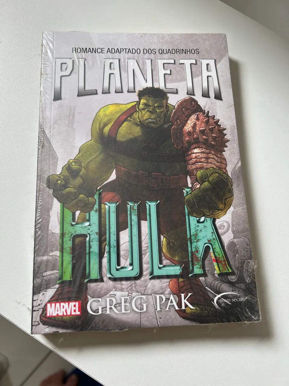 Livro Marvel Planeta Hulk - LACRADO