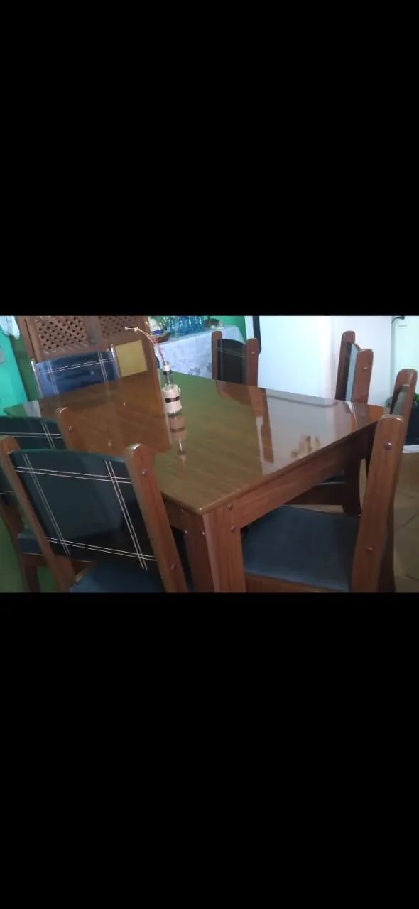 Mesa com 6 cadeiras em mogno - Foto 5