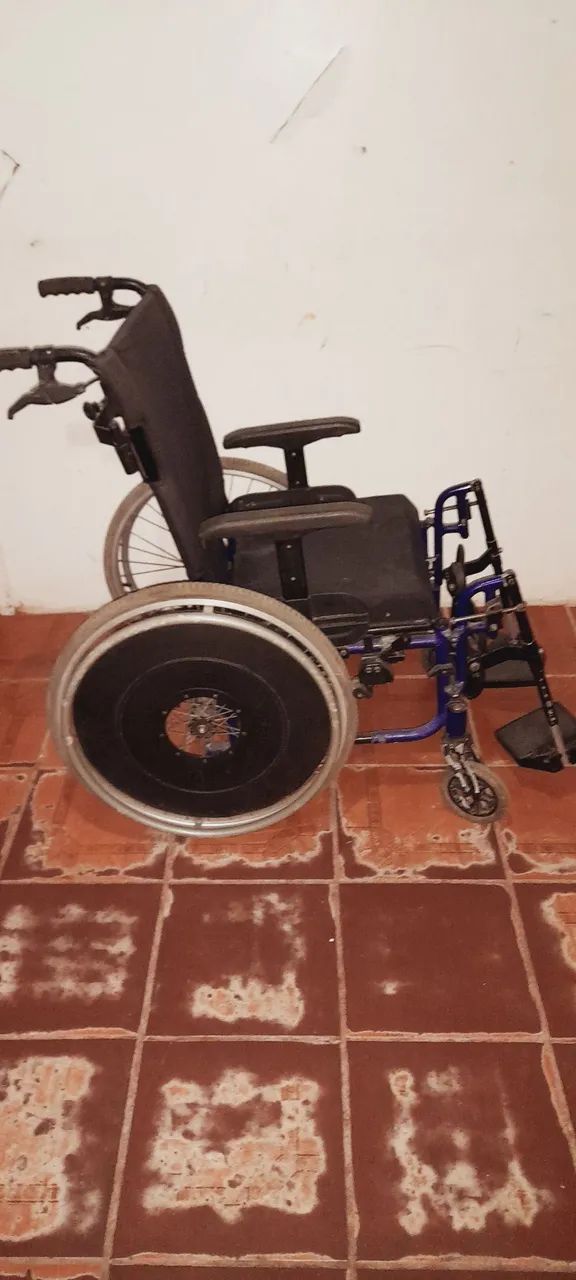 Cadeira de rodas ortobras