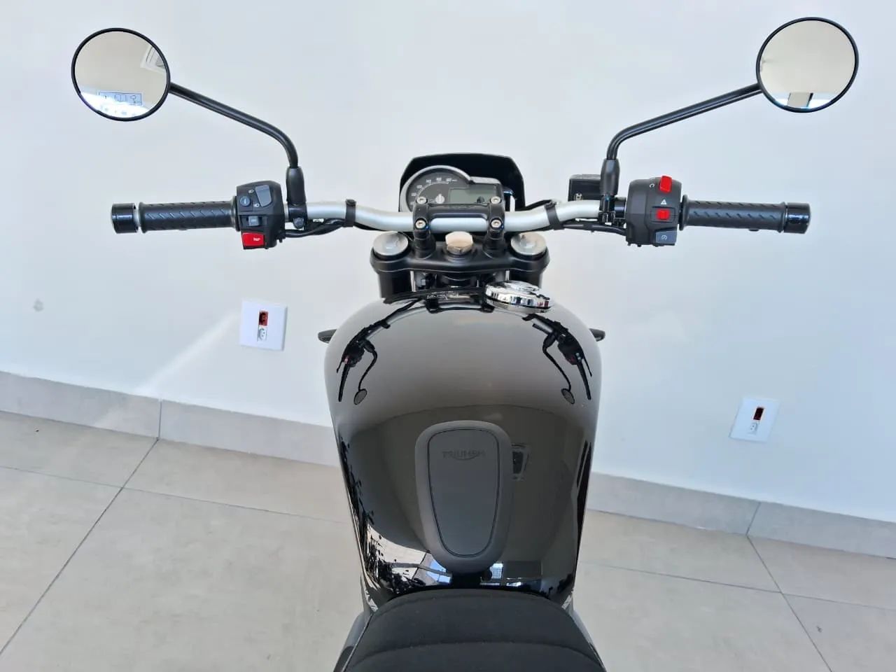 Triumph TRACKER 400 - Foto 5