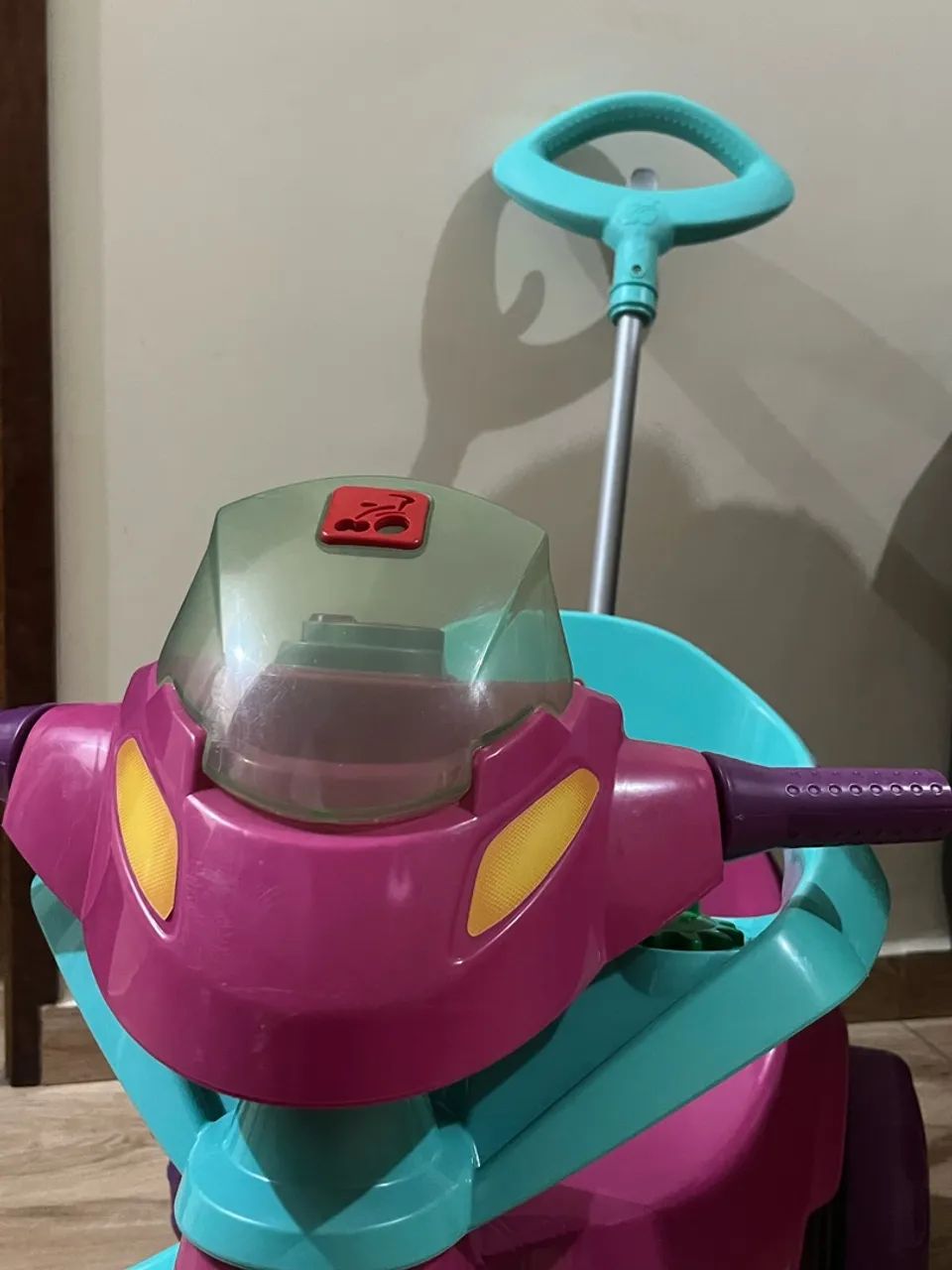 Motoquinha Infantil com Haste e Suporte para Celular - Foto 3