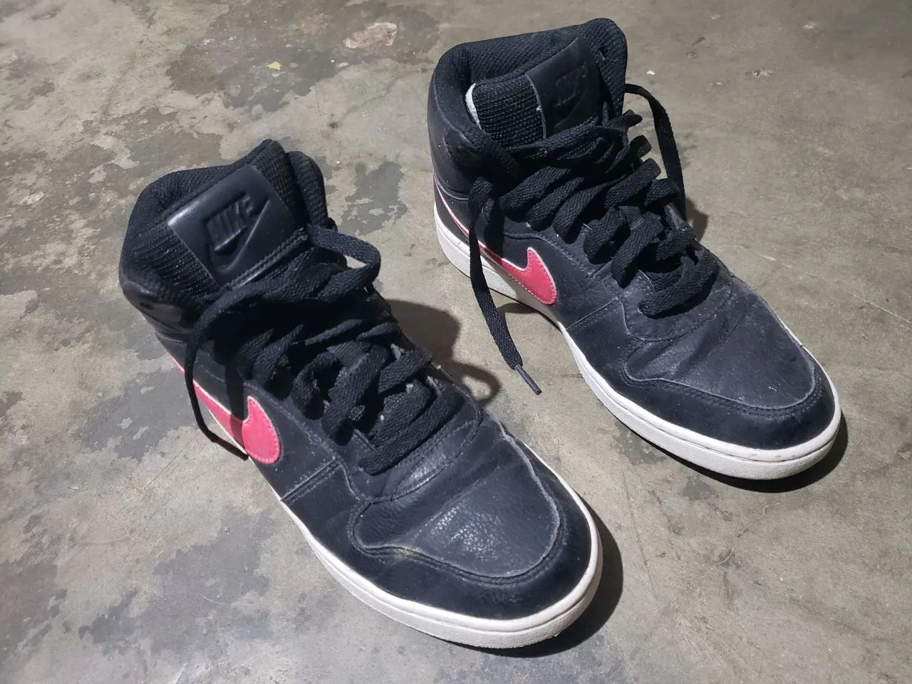 Tênis Nike cano médio