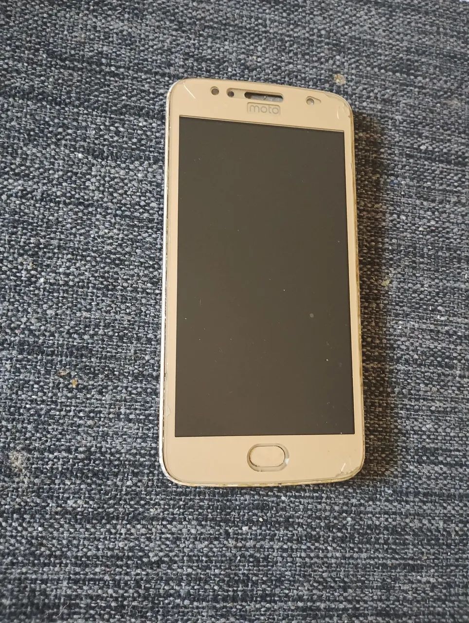 Celular moto G5  (Aceito trocas)