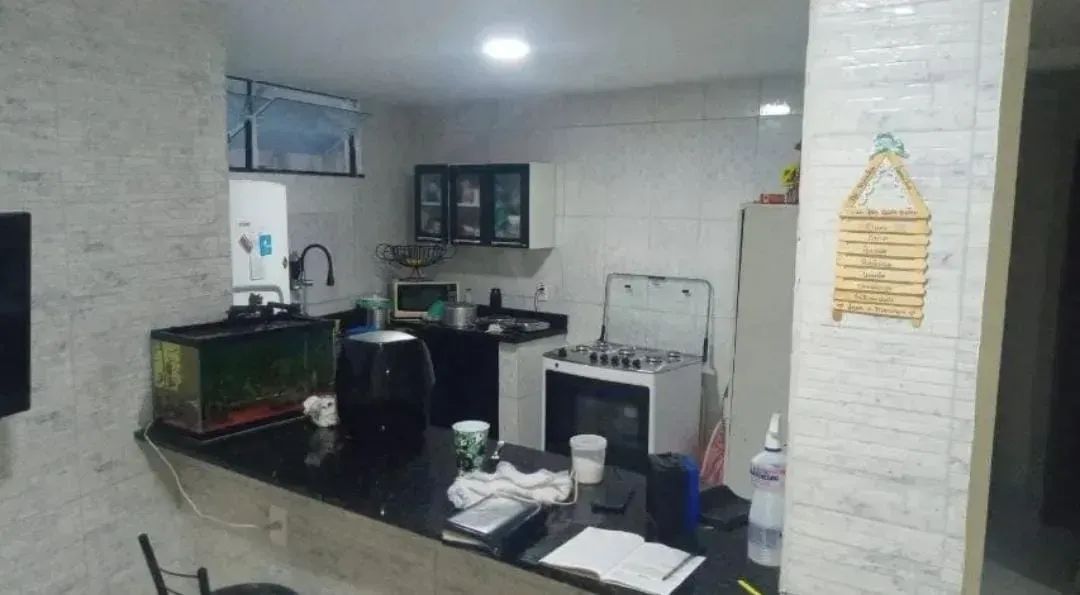 CASA COM 2 QUARTOS EM RICARDO DE ALBUQUERQUE - ACEITO ENTRADA
