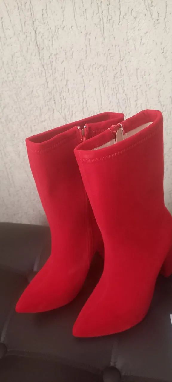 Bota vermelha Shein número 35 - Foto 2