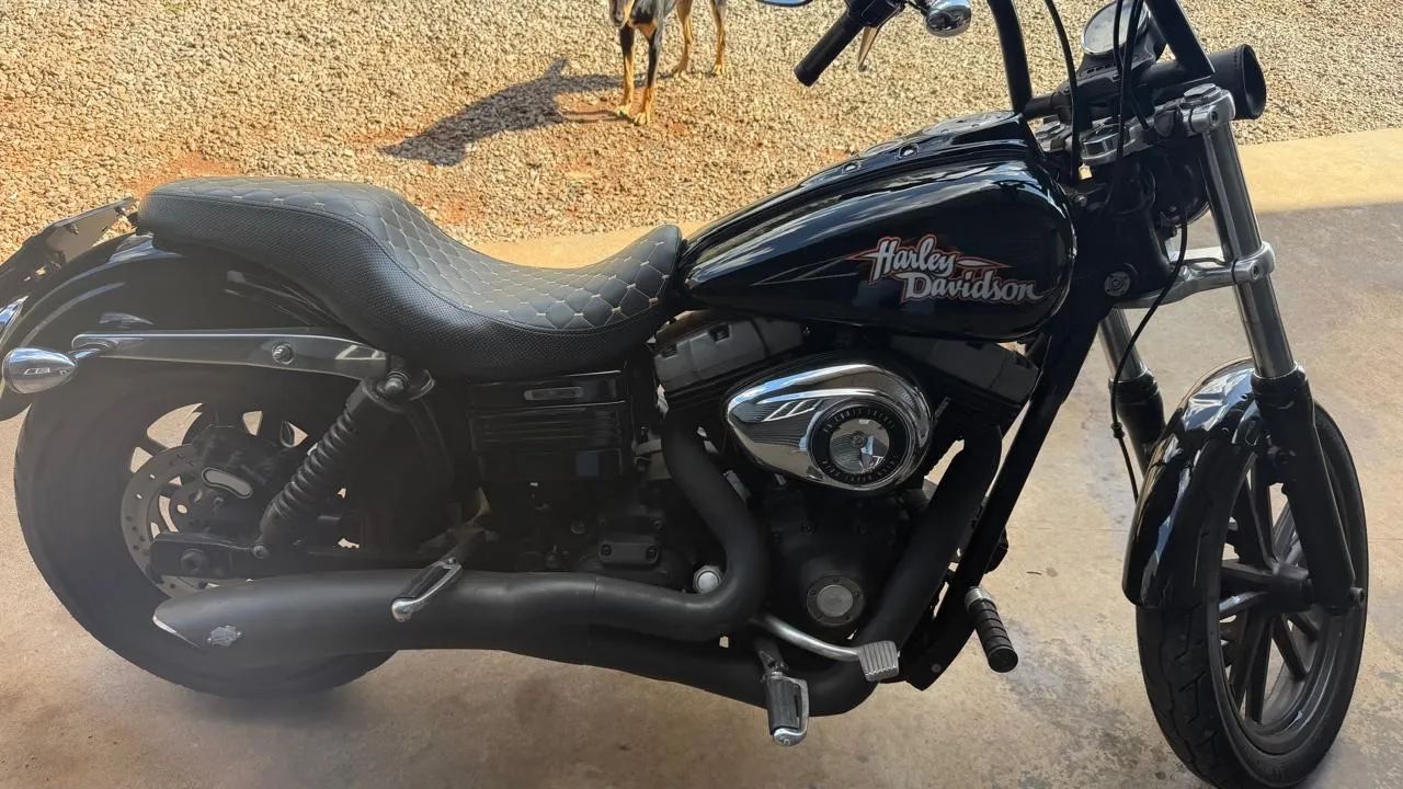 Harley Dyna  - Foto 3