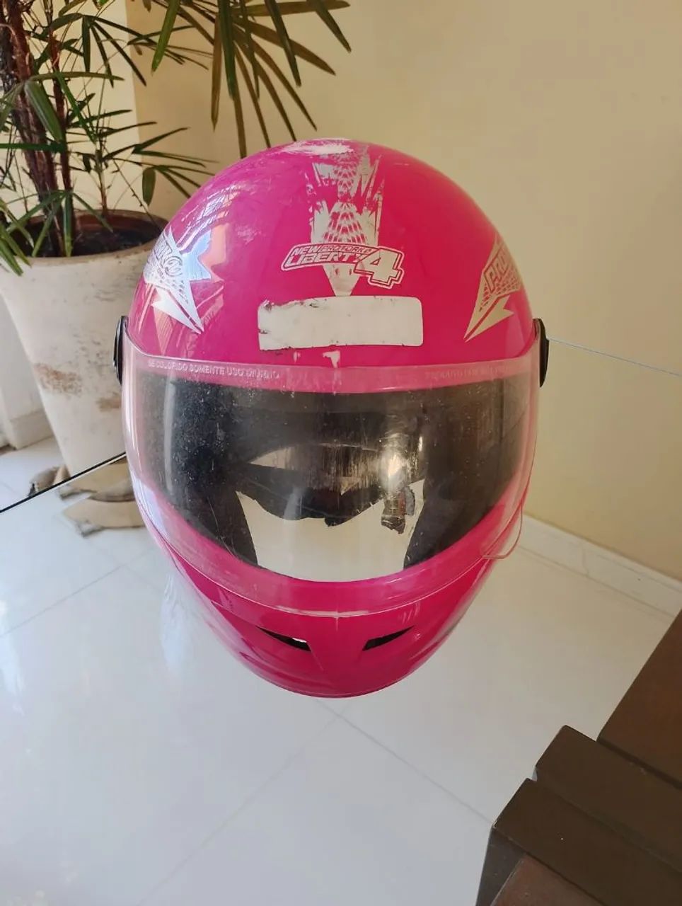 Capacete rosa 