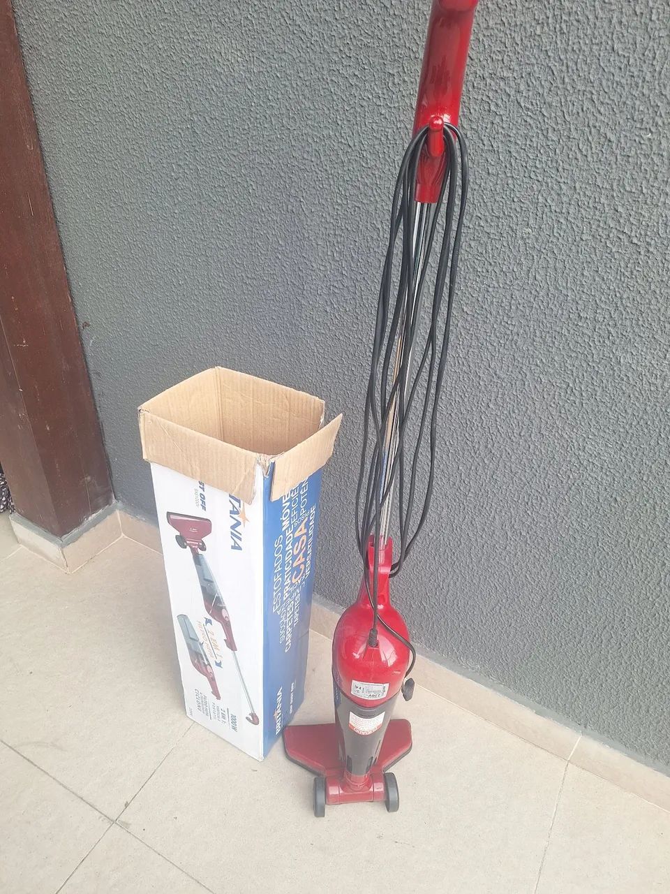 Vendo um aspirador de pó Electrolux 1000w 