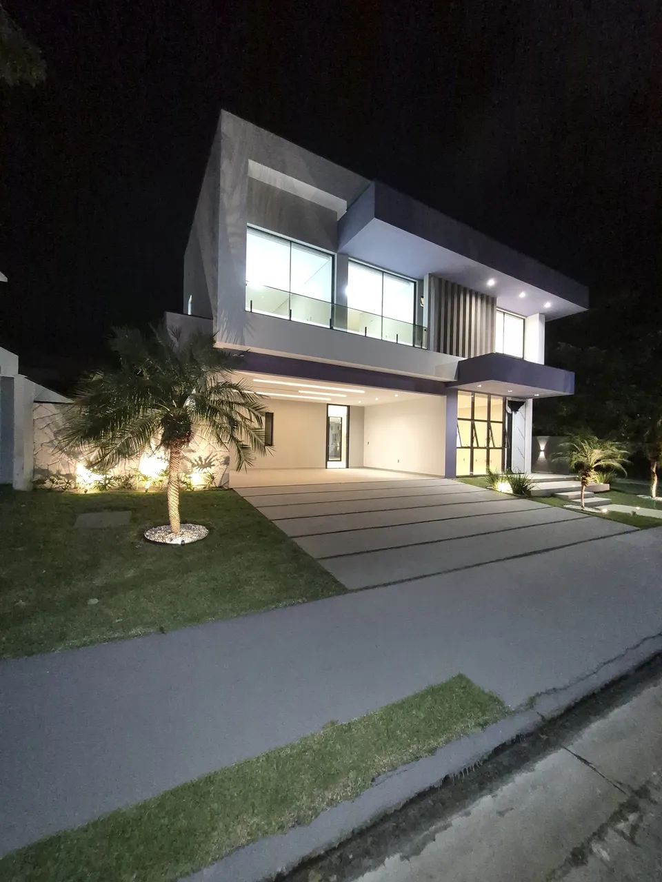 Linda casa no Alphaville | 5 suítes | casa nova 