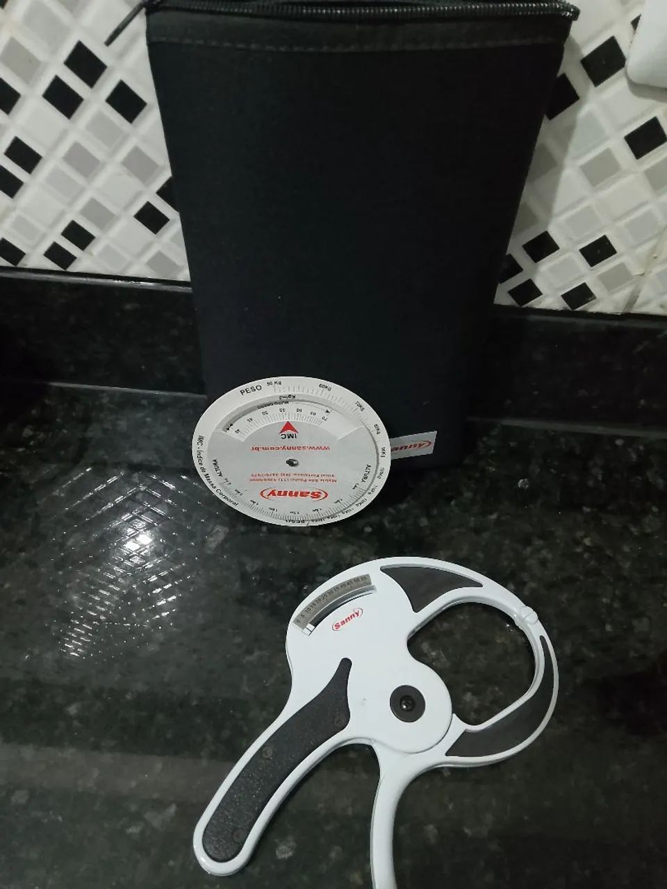 Adipômetro clínico Sanny