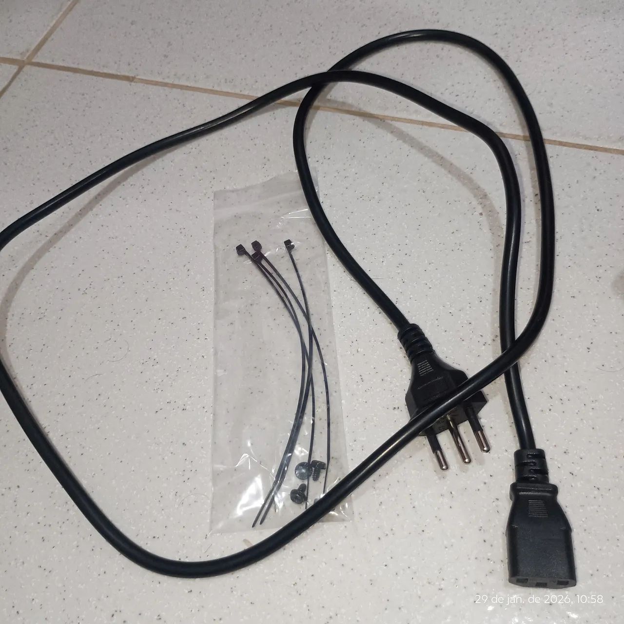 Fonte BRX B-SA550W bivolt nova - Foto 3