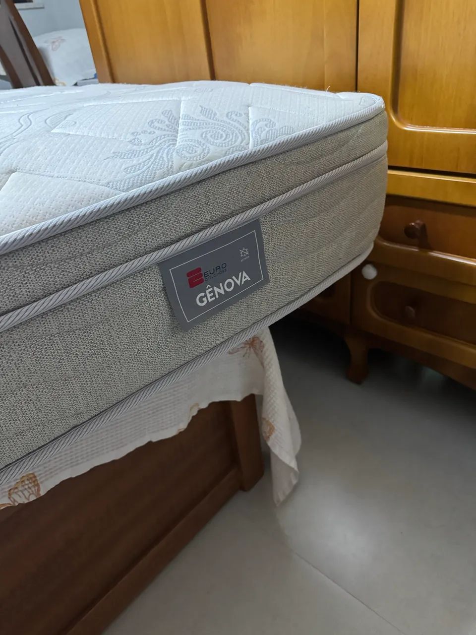 Cama Queen e Colchão  - Foto 3