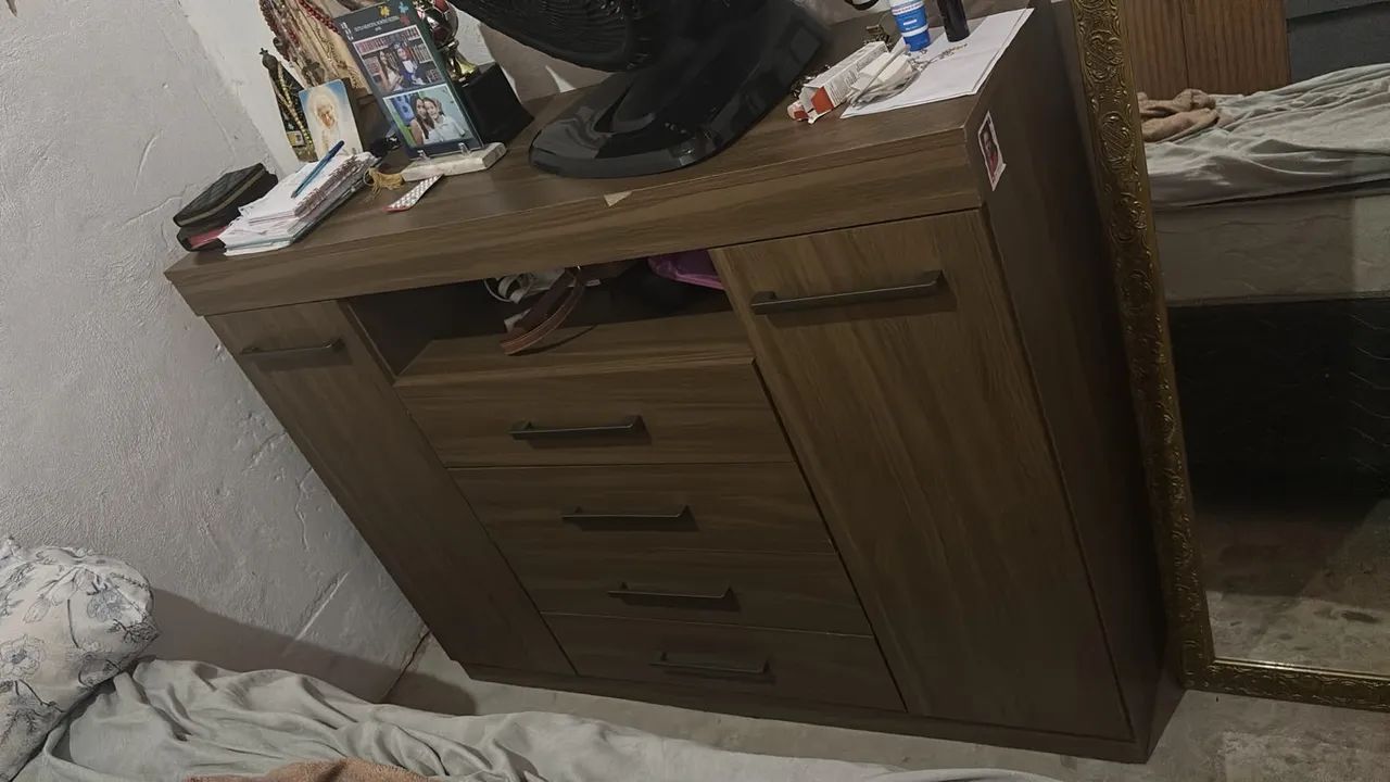 Vendo cômoda 