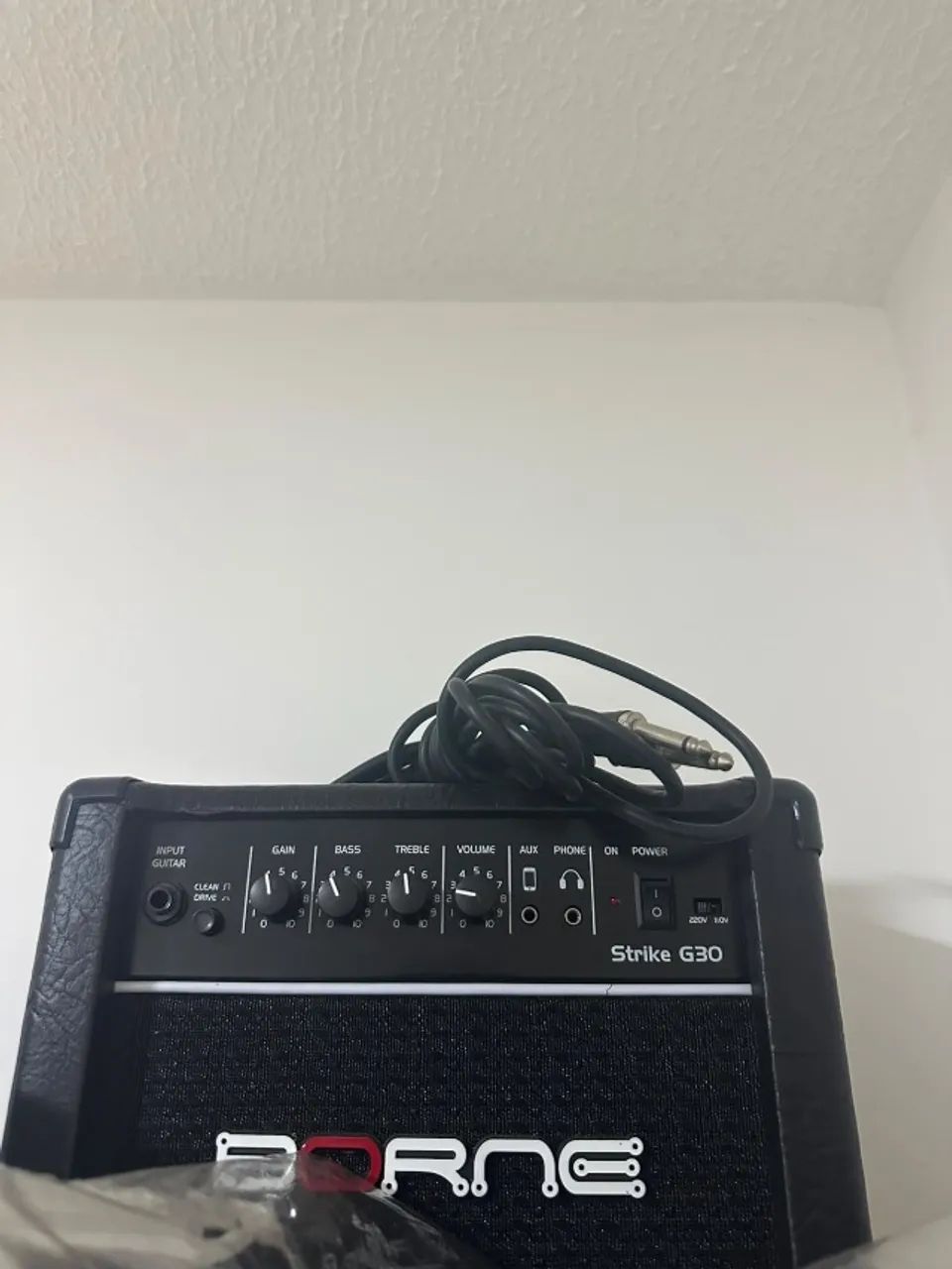Vendo Guitarra Michael com Borne Strike , muito conservada. - Foto 4