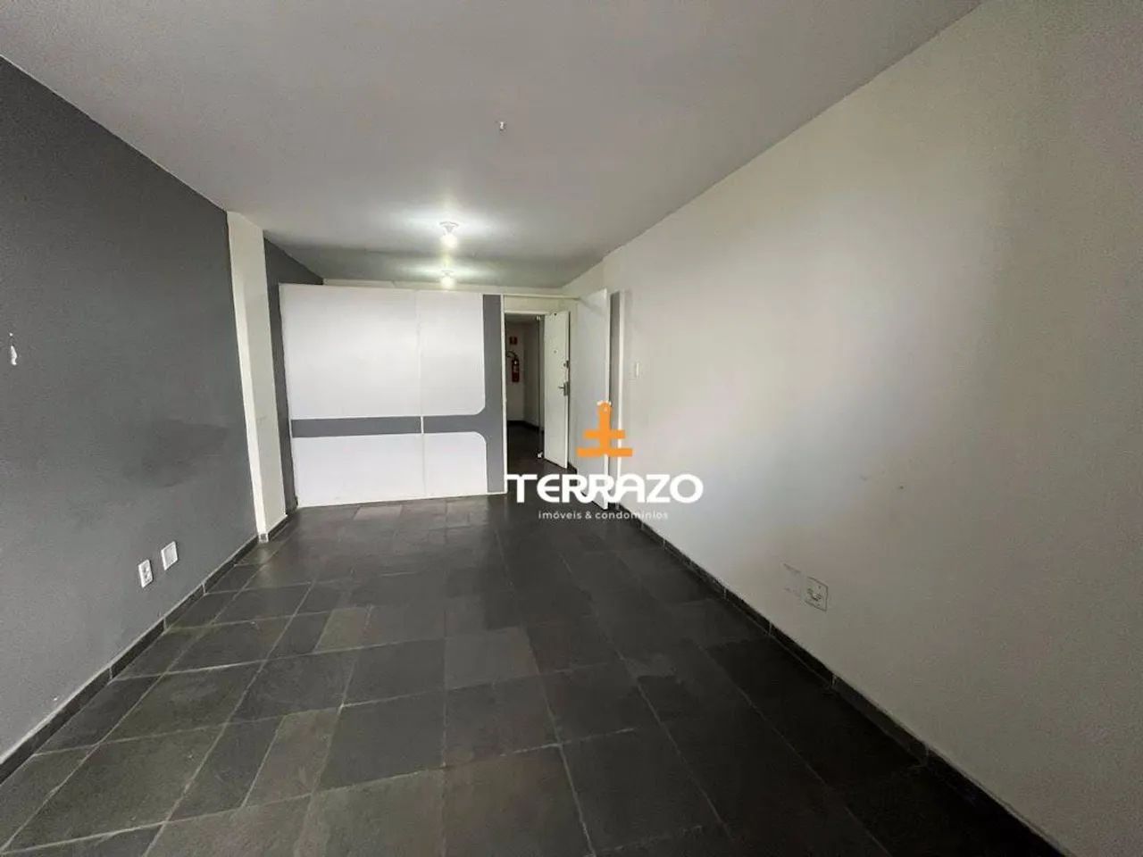 Sala Comercial à venda, Centro, Volta Redonda - SA0010. - Foto 2