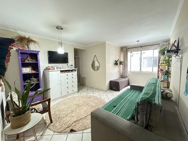 Apartamento de 02 dormitórios e home office no Estreito - Florianópolis