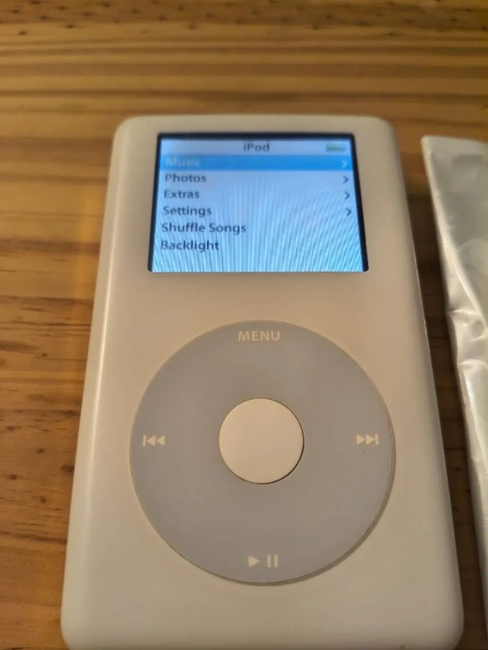 iPod Classic 4ª Geração Colorido - 128GB - bateria nova + cabo - Foto 5