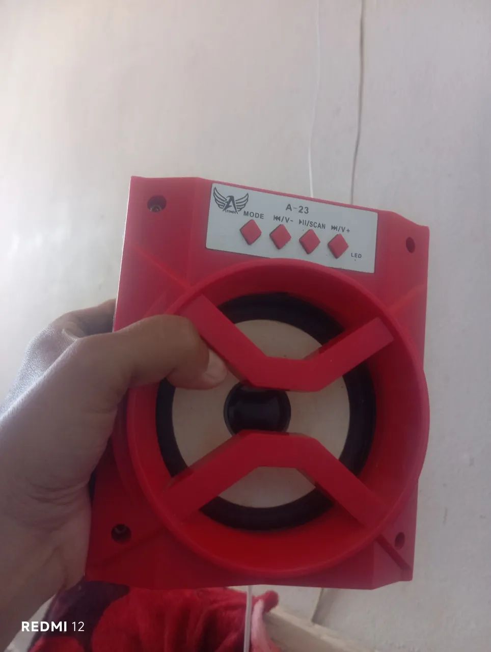 Caixa de som Bluetooth pequena 