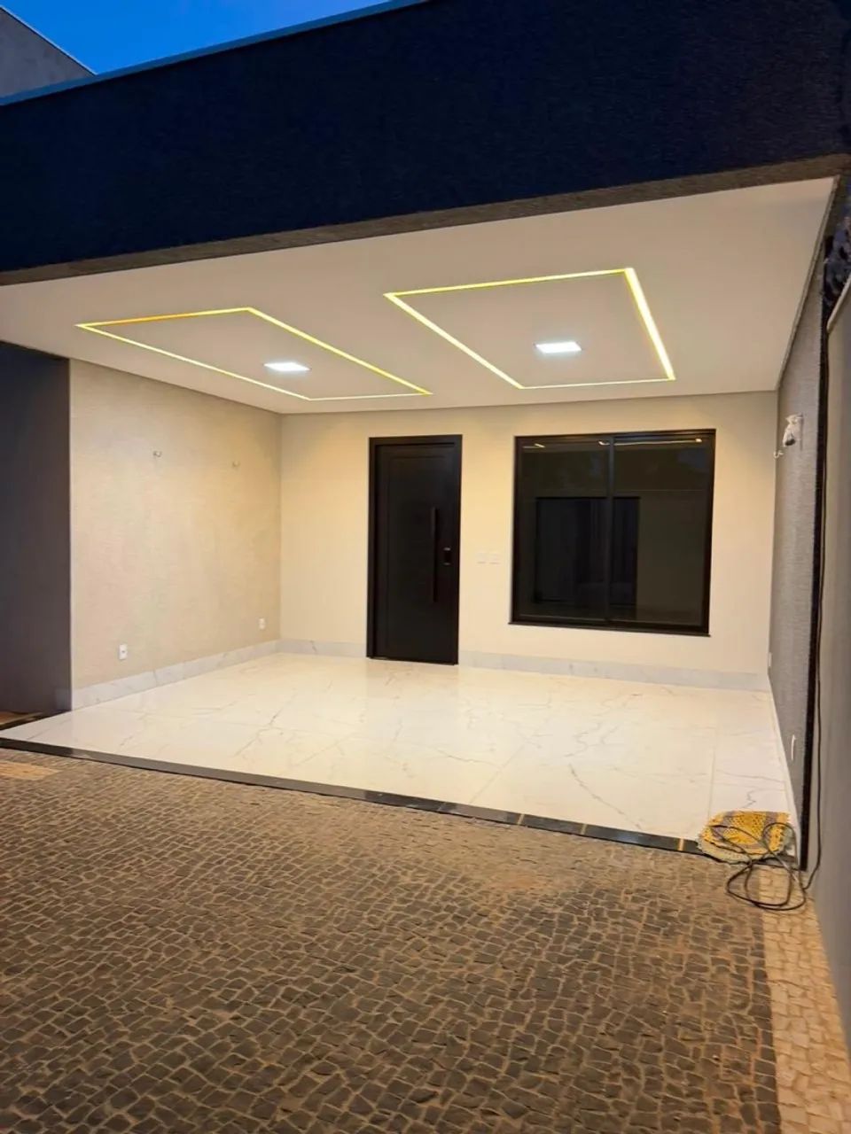 Linda Casa 3/4 sendo uma suíte Piscina 