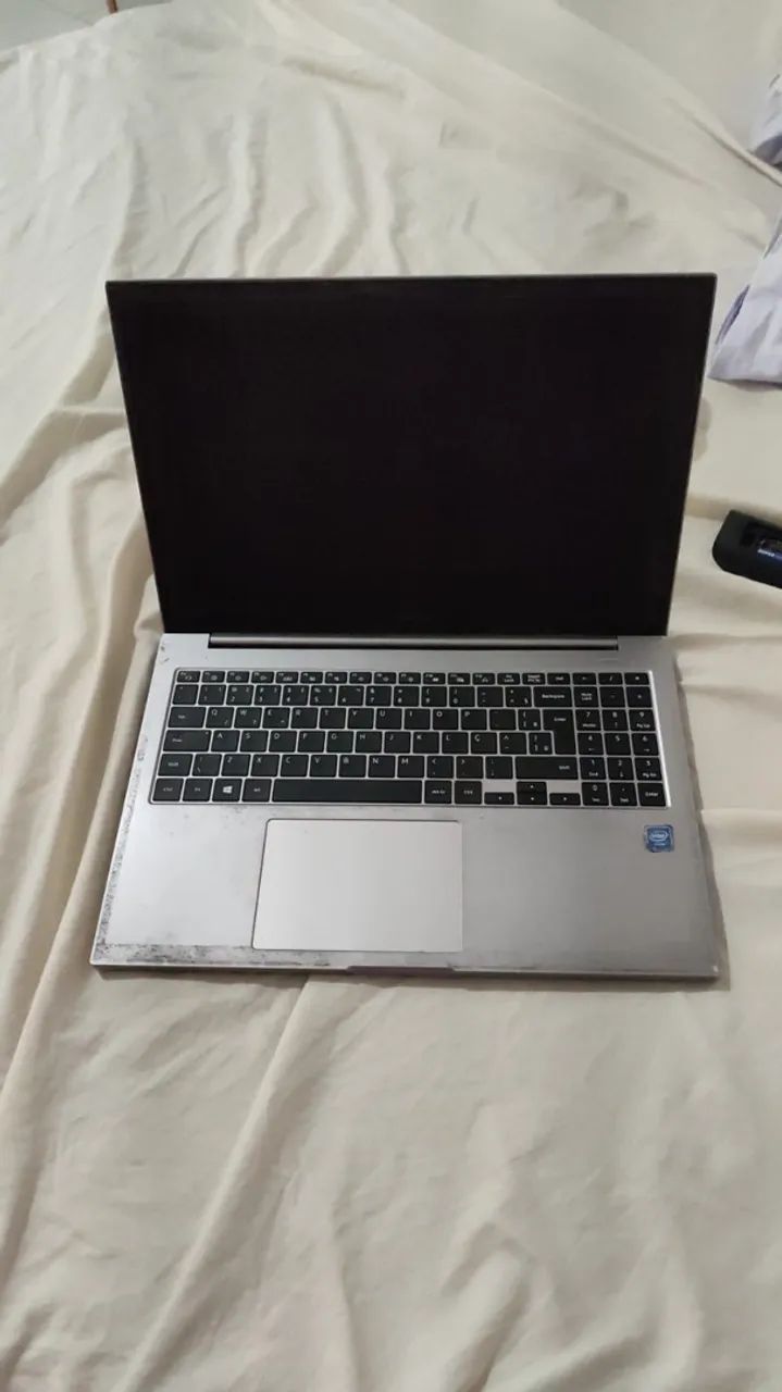 Vendo notebok Samsung na cor prata - Foto 3