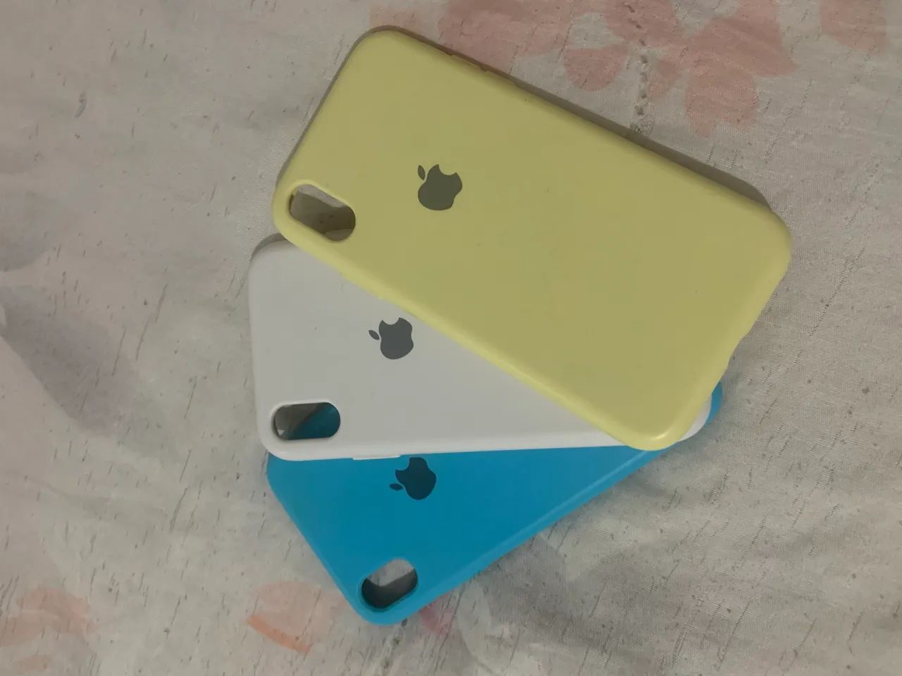Kit 3 capinhas de iPhone XR  - Foto 2