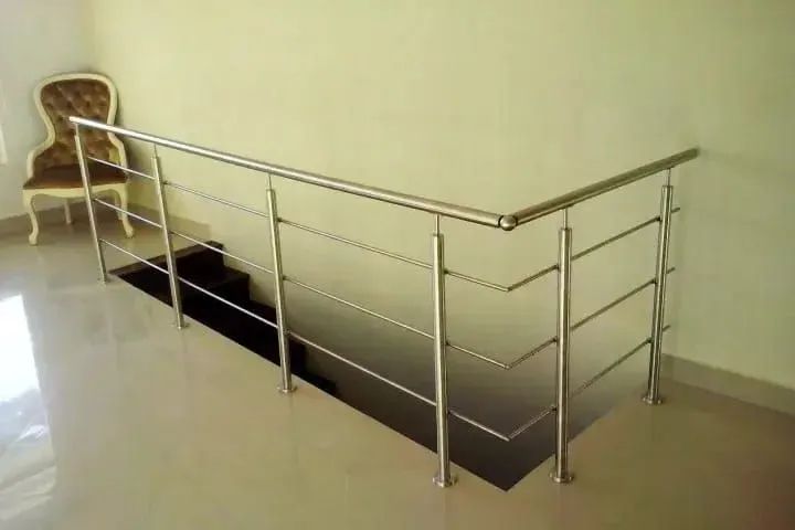 CORRIMÃO DE INOX  - Foto 3