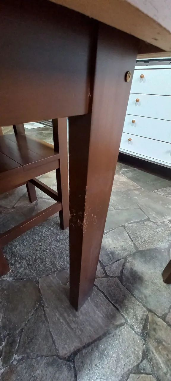 Conjunto de mesa com 6 cadeiras usado - Foto 5