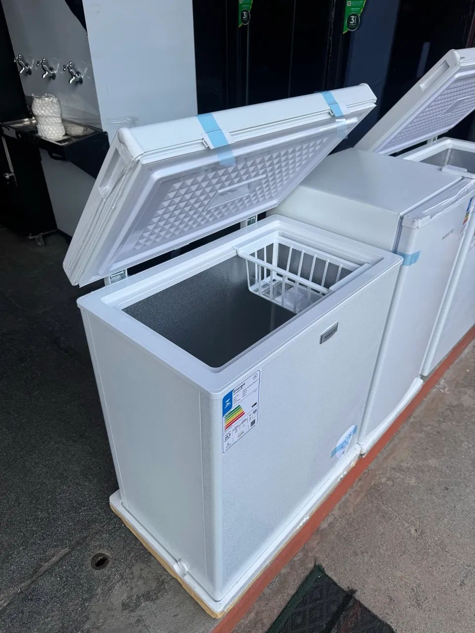 Freezer horizontal Agratto 90 Litros (NOVO) - Foto 2
