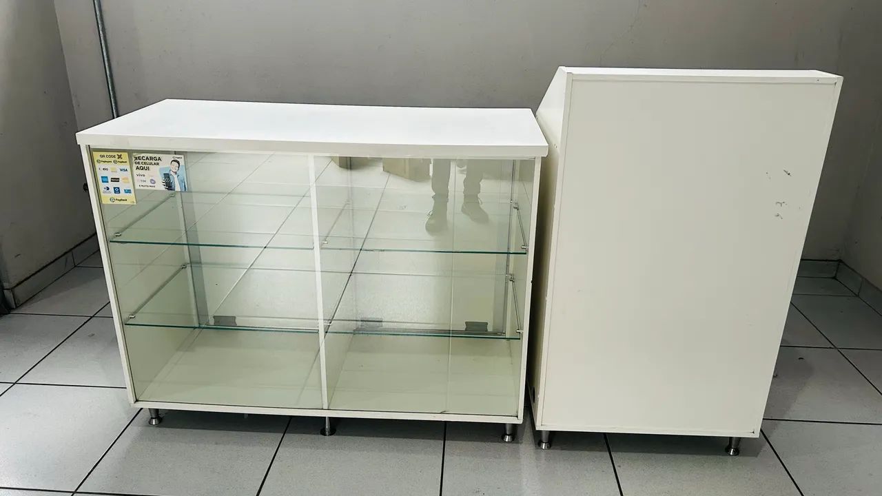 Vendo balcão expositor com caixa  - Foto 2