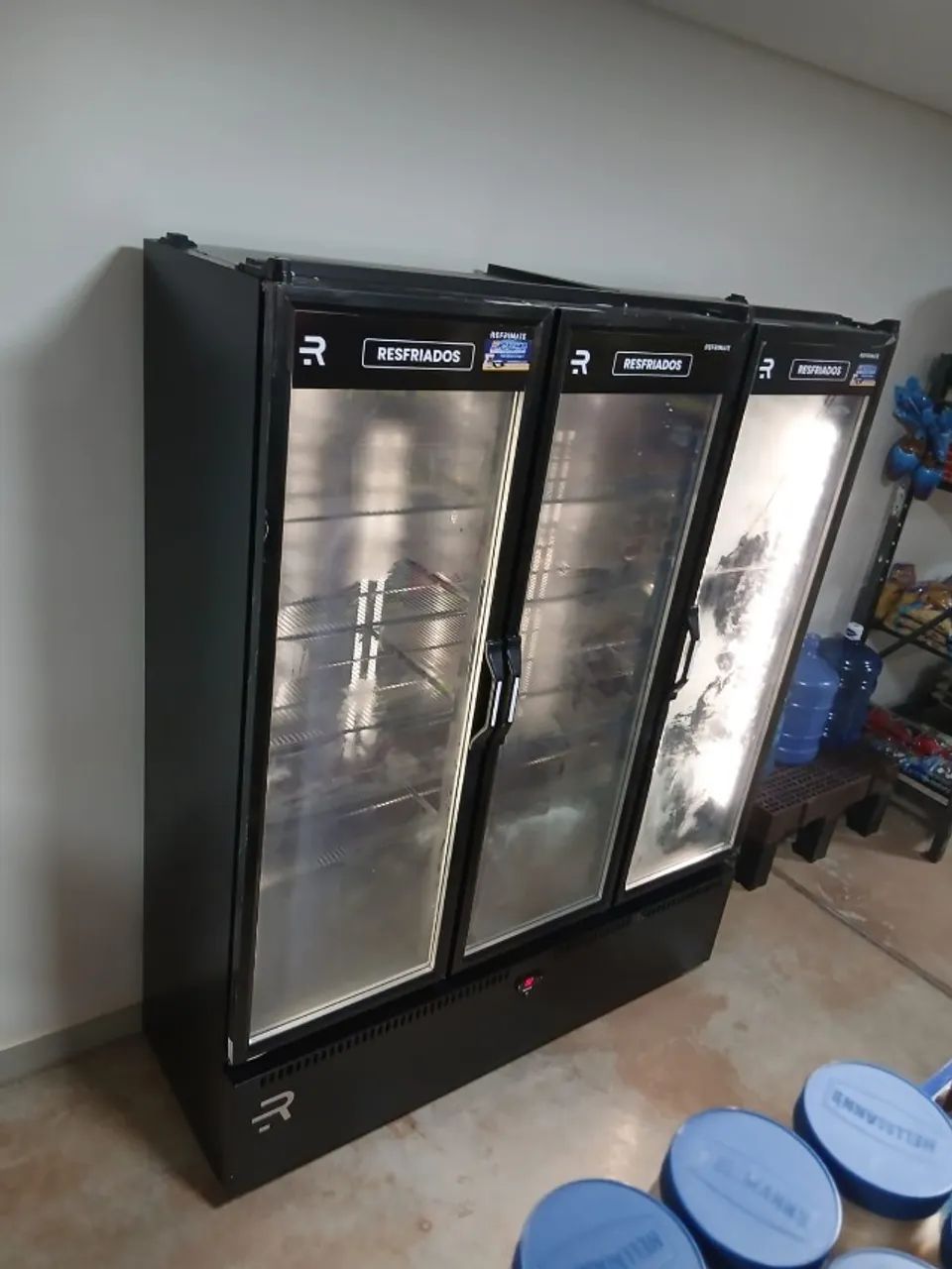 EXPOSITOR REFRIMATE 3 PORTAS PARA RESFRIADOS 