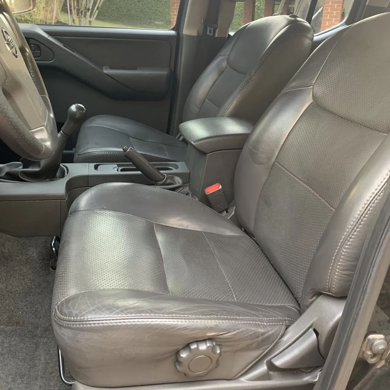 Nissan Frontier XE CD 4X2 2.5 TB Diesel 2013 - Foto 4