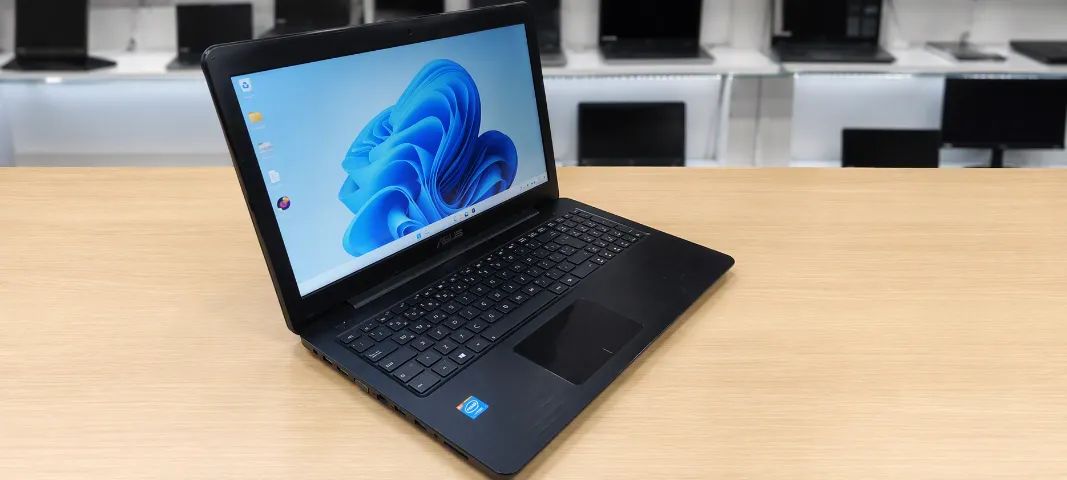Notebook ASUS 8GB RAM SSD Novo 120GB Windows 11 Revisado