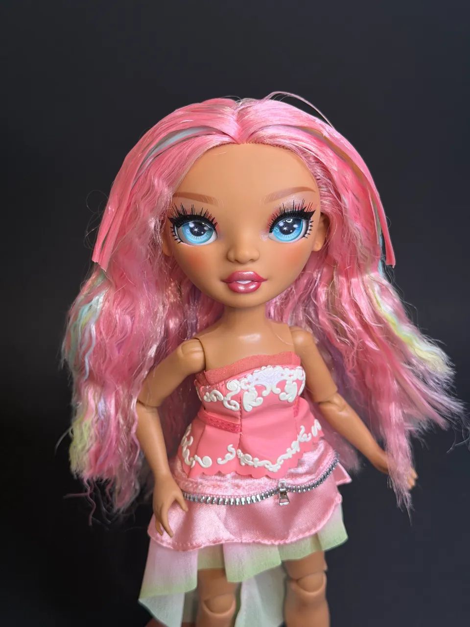 RAINBOW HIGH BE DAZZLING ADELINE ROSE - Foto 4