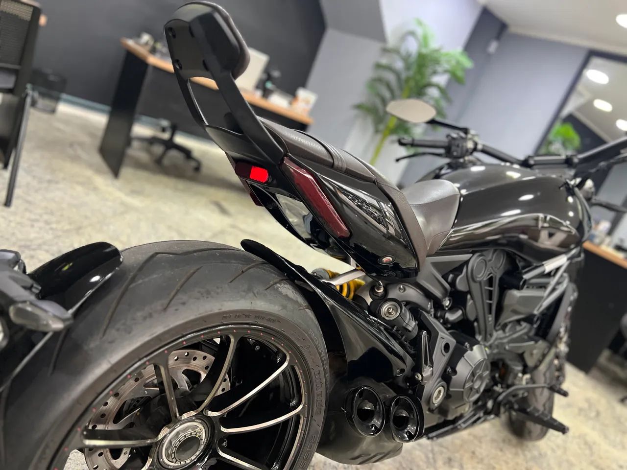 Ducati Diavel S  - Foto 5