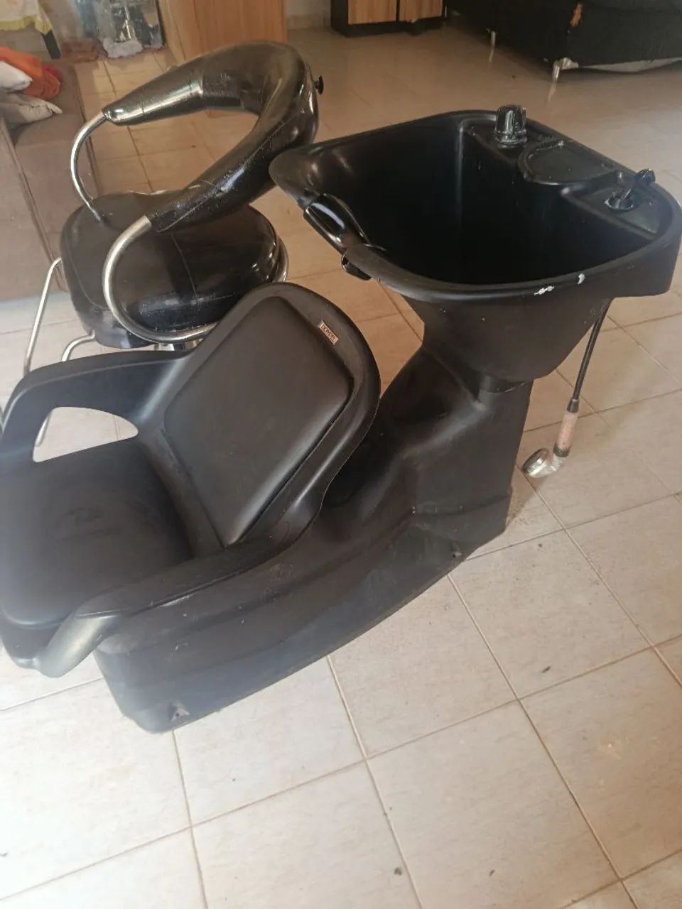 lavatorio e cadeira em perfeito estado - Foto 2