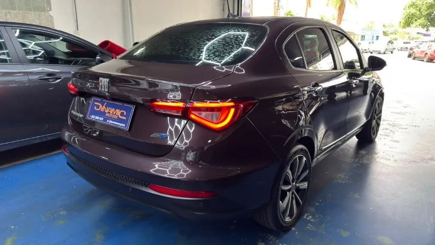 Fiat Cronos Precision 1.8 16V Flex Aut. 2019 - Foto 5