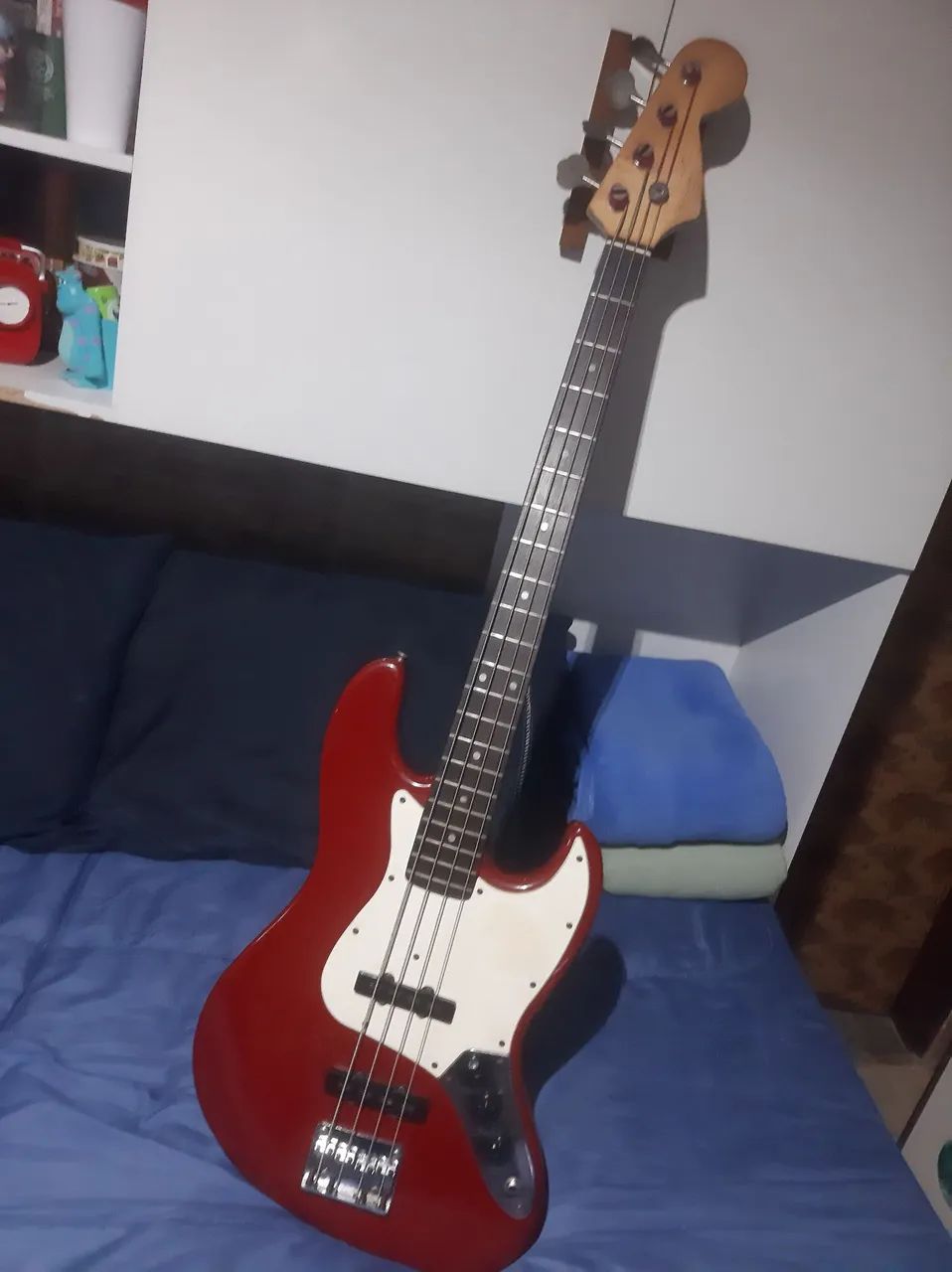 Baixo Eagle 4 cordas Antigo