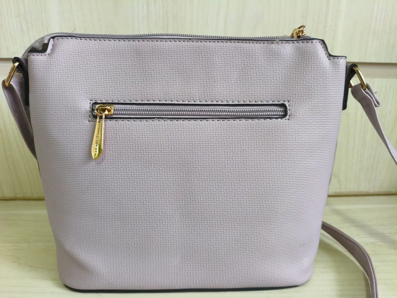Bolsa Sorriso Oriental original em perfeito estado linda Lilás. - Foto 3