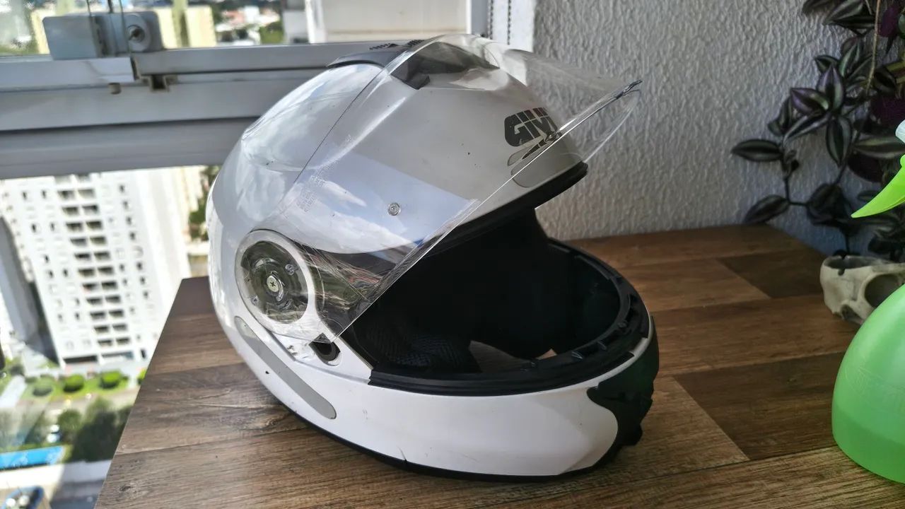 Capacete Givi Challenger Escamoteável 