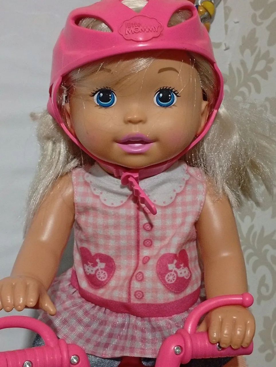 Boneca Little Mommy com bicicleta - Foto 4