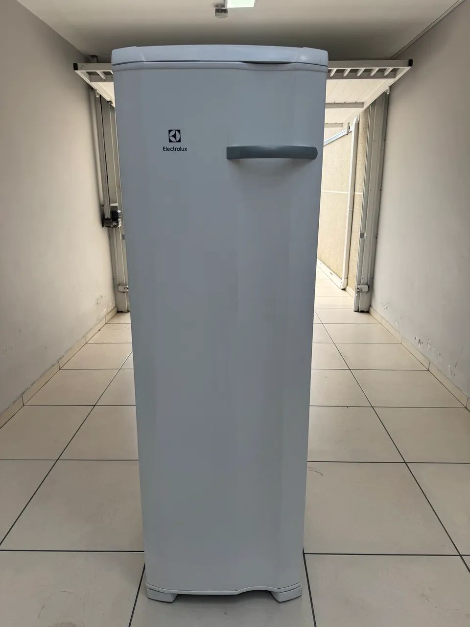 Freezer Eletrolux 234 litros