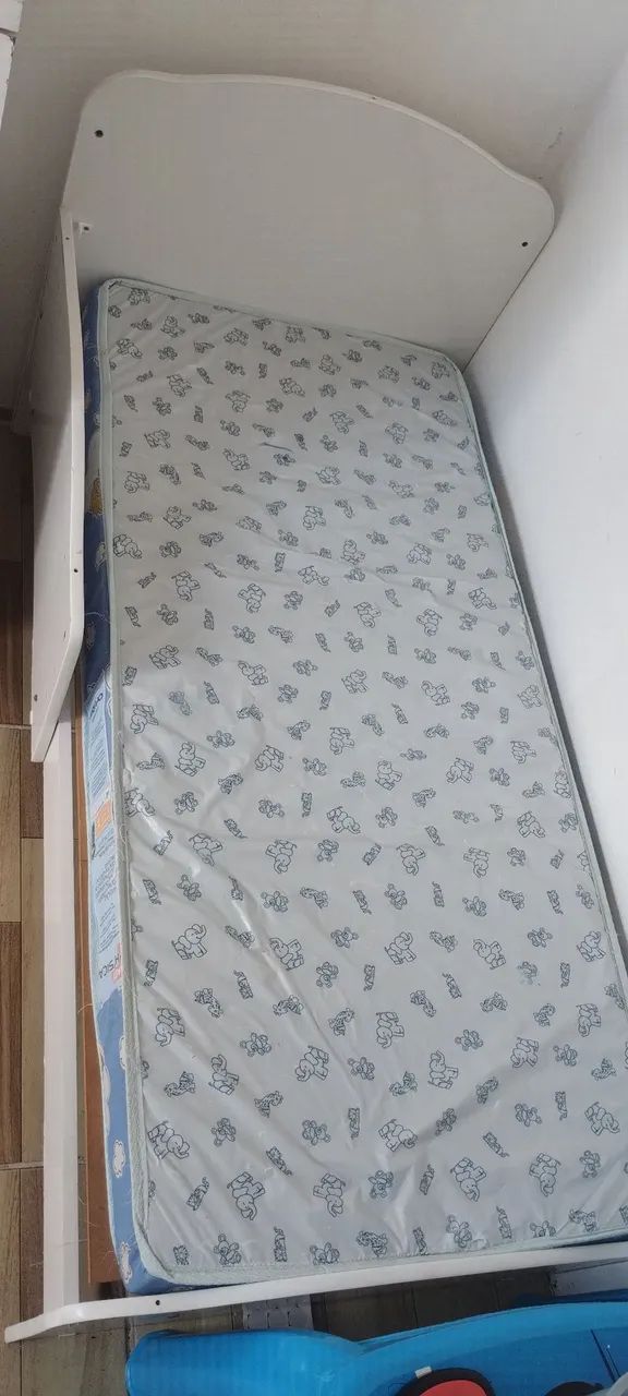 Berço 3 em 1 + colchão 