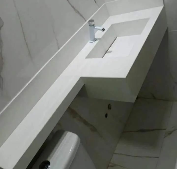 Pia em porcelanato 