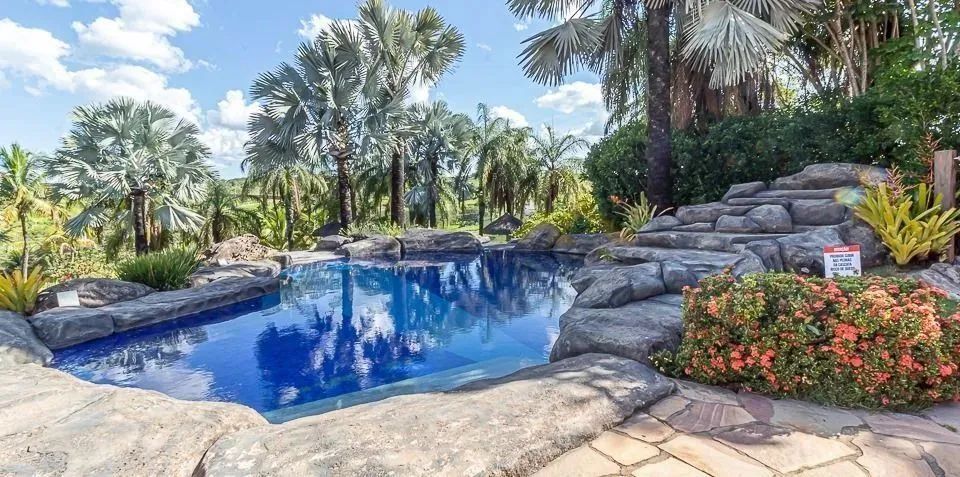 Terreno à venda em condomínio fechado com área de lazer completo - Foto 2