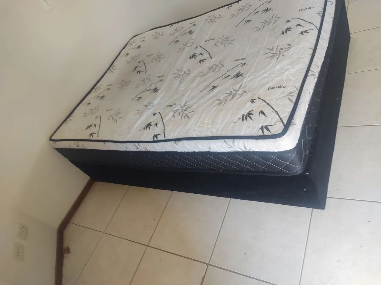 2 Cama box casal em bom estado  - Foto 4
